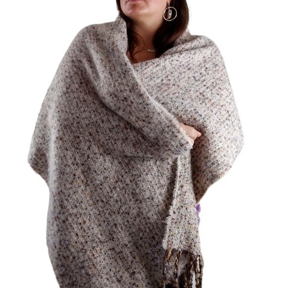 Powder Accessories - Soft Fringe Blanket Scarf